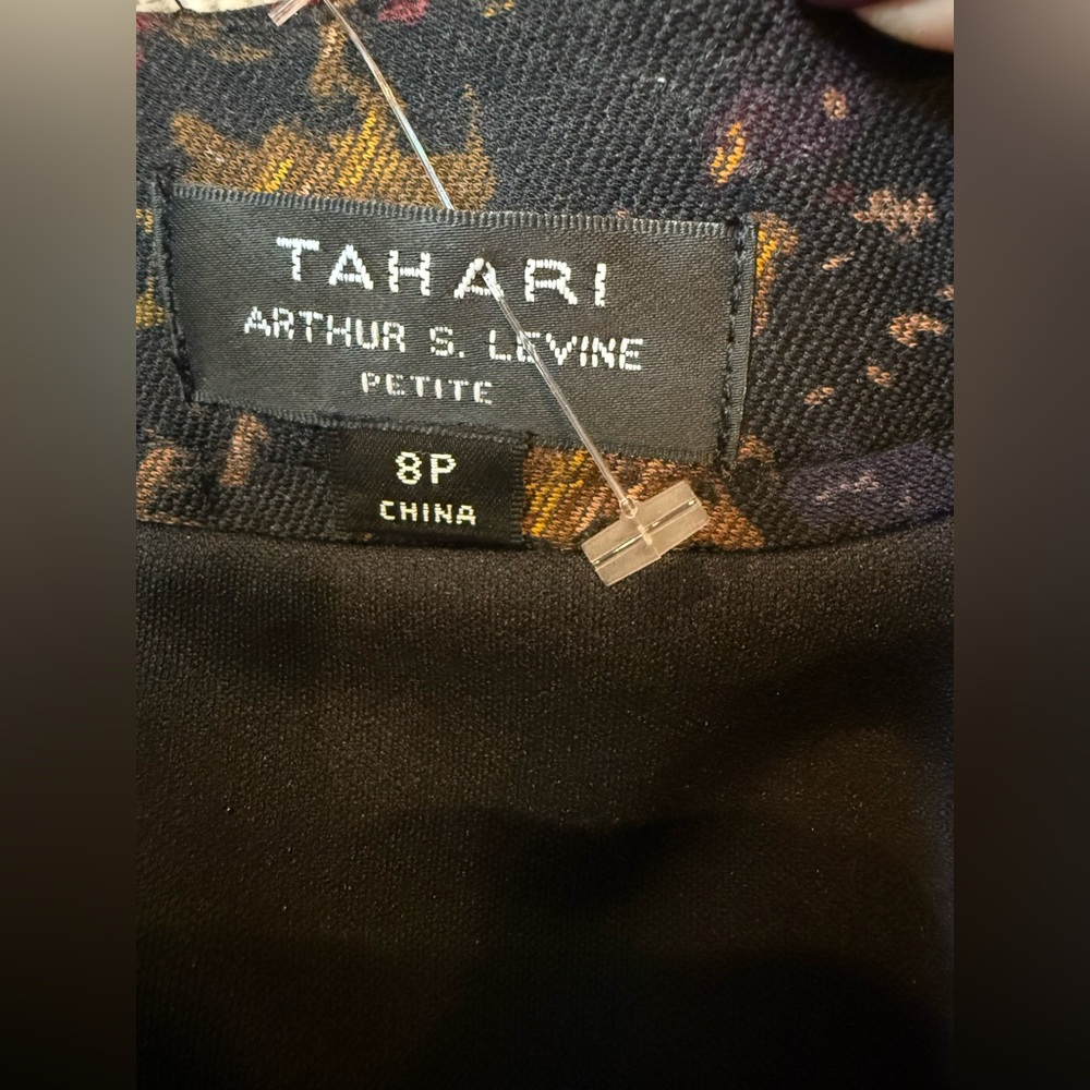Tahari size 8P NWOT Multicolor Dress. Fully lined with exposed back zipper. - Picture 2 of 12
